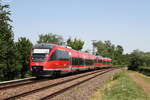 643 011-9  Steinweiler  und 643 009-3  Steinfeld(Pfalz)  als RE 12023 (Kaiserslautern Hbf-Karlsruhe Hbf) bei Landau 30.6.19