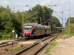 Zwei Euregiobahn (RB20) kommen aus Stolberg-Rheinland-Hbf nach Düren und kammen die Kohlscheider-Rampe hoch aus Richtung Herzogenrath und hilten in Kohlscheid und fuhren dann Weiter in Richtung Richterich,Laurensberg,Aachen-West,Aachen-Schanz,Aachen-Hbf. 
Aufgenommen von Bahnsteig 1 in Kohlscheid. 
Bei Sommerwetter am Nachmittag  vom 19.8.2019.