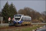 Der Sandboden im Mnsterland ist ideal fr die Landwirtschaft. Neben Kartoffeln knnen in der nhe von Flssen sogar Zuckerrben angebaut werden. VT710 fhrt als RB67 (NWB81557)  DER WARENDORFER , Bielefeld Hbf - Mnster(Westf)Hbf an einem Spargelfeld vorrber. 

