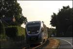 Nach einer Verfolgung konnte VT710, (NWB81560 RB67  Der WARENDORFER ), nach Detmold erneut am Stadtrand von Warendorf im Abendlicht abgelichtet werden. (24.06.2009)
