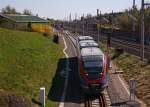 643 219 als RB11914 nach Heerlen (NL) bei der Ausfahrt in Langerwehe, Gre an die Triebfahrzeugfhrerin, 2.4.11