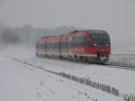 Seit nun gut 8 Stunden hat es angefangt zu schneien im Mnsterland. Der Talent 643 kam trotzdem pnklich und fuhr durch Lasterfeld. 15.01.2013