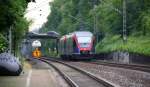 Ein Nachschuss von Zwei Euregiobahn (RB20) aus  aus Langerwehe-Stolberg-Altstadt nach Heerlen(NL) und hilt in Kohlscheid und fährt die Kohlscheider-Rampe herunter nach Herzogenrath.
Bei Sonne un Wolken am Morgen vom 21.5.2014.