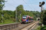 Euregiobahn 643 216 als RB20 auf dem Weg nach Eschweiler St. Jöris. Ganz im Hintergrund nach dem zweiten Tunnelportal erkennt man noch den niederländischen ICE Bruxelles-Midi - Frankfurt, der soeben durch Eilendorf gebraust ist. Aufnahme vom 29/08/15 vom Bahnsteig aus.