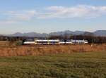 Zwei 643er als M nach München am 23.12.2013 unterwegs bei Großkarolinenfeld.