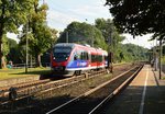 Eine RB 20 der Euregiobahn verlässt hier gerade Kohlscheid gen Herzogenrath, dem Endpunkt der Linie am Sonntag den 31.7.2016, bei dem Triebwagen handelt es sich um den 643 215.