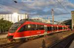 644 009-2 macht sich am Abend des 3.7.2017 als RB38 (RB11832)  Erftbahn  von Köln Messe/Deutz nach Düsseldorf Hauptbahnhof im Kölner Hauptbahnhof auf den Weg.