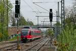 Von der Brenzbahn zu Gast auf der Südbahn. Kurz nach dem Beginn der Fahrt in Biberach Süd am 24.04.2020 als RB 22660 nach Ulm fährt 644 541 in den Bahnhof von Biberach (Riß).