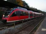Eine 644er-Garnitur als RB 25 (Oberbergische Bahn) Overath - Kln Hansaring am 29.10.05 in Rsrath.