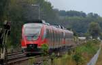 Soeben haben die beiden Triebwagen 644 502 und 644 057 den Bahnbergang am Bahnhof Weilerswist verlassen und streben als RB24 dem Endbahnhof Kln Deutz Messe zu! 21.8.2011