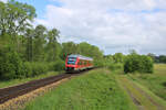 DB 648 453 verlässt Haffkrug als RB85 zur Fahrt nach Lübeck Hbf.