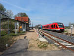 648 618 und hinten 648 605 fahren als RE6 in Richtung Berlin durch den Bahnhof Herzberg (Mark).
Herzberg (Mark), der 18.04.2026. 