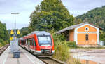 648 320 hielt am 17.9.24 auf dem Weg nach Norden in Vorra auf Gleis 1.