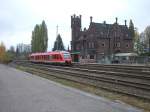 Ein 648er auf den Weg nach Kreiensen. Im Hintergrund ist das Bahnhofsgebde von Stadtoldendorf zu erkennen. 25.10.2007