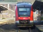 RE57 nach Winterberg wartet auf die Weiterfahrt im Bahnhof Arnsberg.