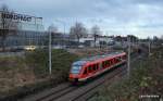 648 335 passiert am 28.11.09 als RB 21673 aus Eutin die Hallen des Khlunternehmens Nordfrost auf dem Weg nach Lbeck Hbf.