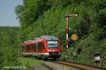 Regionalbahn Dortmund-Ldenscheid passiert das Einfahrsignal von Rummenohl im Volmetal