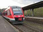 Ausfahrt aus dem Bahnhof Arnsberg am 21.04.2010: RE 57 mit 648 604 nach Bestwig und Brilon Wald.