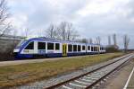 Ein Alstom Coradia LINT 41 der Bayerischen Regiobahn (BRB) verlässt flott am 18.01.2015 den Bahnhof Radersdorf (OT von Kühbach) in Richtung Augsburg auf der Strecke Paartalbahn (KBS 983).