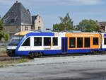 Ein Triebwagen vom Typ Lint 41 des HarzElbeExpresses fährt in Richtung Goslar. (Wernigerode, August 2018)