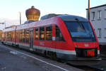 Der Dieseltriebzug 648 253 wartet Mitte September 2018 am Bahnhof Nordhausen.
