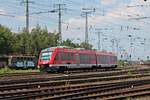Nachschuss auf 648 205, als dieser am Mittag des 22.06.2019 als RB 23  Lahn-Eifel-Bahn  (Limburg (Lahn) - Andernach) durch den Rangierbahnhof von Koblenz Lützel in Richtung Zielbahnhof fuhr.