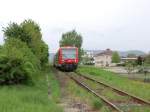 Der Tbinger 650 015 rollt am 1.5.2010 ber die Teckbahn in Richtung Kirchheim. Hier aufgenommen kurz nach Dettingen.