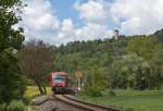 650 303-1 + 650 305-7 als RB 22418 (Horb - Tbingen Hbf) am 23. Mai 2010 am Evsig Horb.
