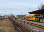 Blick vom Bahnhsteig in Cham Richtung Westen mit drei abgestellten 650er der Oberpfalzbahn