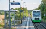 Der EB-VT 017 fuhr am 18.7.18 in den Haltepunkt Rottershausen ein.