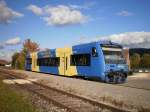 Rad-Wander-Shuttle nach Balingen (Wrtt) und weiter bis Tbingen Hbf am 09.10.2011 in Schmberg (b Rottweil).