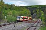 VT 207 und VT 203 der HZL als Hzl 88257 von Tbingen nach Aulendorf unterwegs.Dieser Zug Trift soeben im Bahnhof Storzingen ein und wurde von mir am 20.5.2013 im Bilde festgehalten.