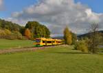 650 672 (VT 39) + 650 669 (VT 36) als OPB 74184 am 23.10.2015 bei Miltach.