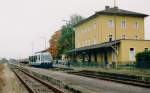 Wie zeitgemer Personenverkehr aussehen knnte, zeigte zehn Jahre nach dessen Einstellung am 13.10.95 ein fast fabrikneuer “RegioSprinter“. Dank der Initiative des Bayrischen Eisenbahnmuseums machte er auf seiner Prsentationstour durch Sddeutschland auch einen Abstecher von Nrdlingen nach Dinkelsbhl. Fr die Prominenz wurden am Bahnsteig in Dinkelsbhl Sekt und Snacks angeboten, aber auch das fhrte nicht zum erhofften Erfolg.