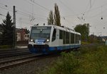 Mal wieder in RB34 Diensten ist der RTB 654 016 am heutigen Freitag unterwegs.
Hier ist er bei der Einfahrt im Regen in den Rheydter Hbf zu sehen. 29.4.2016