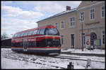 Doppelstock Schienenbus Triebwagen ALMA 670002 am 18.2.1999 am Bahnsteig in Tangermünde.