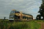 Den HP  Dessau-Adria  verlassend überquert der VT 670  Fürst Franz  der DVV GmbH den davor liegenden BÜ in Schrittgeschwindigkeit. 
Dessau-Mildensee, der 31.8.2011