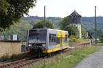 Burgenlandbahn 672 904 verlässt zum Aufnahmezeitpunkt als RB 34883 nach Naumburg (Saale) Ost den Bahnhof Nebra (Unstrut).