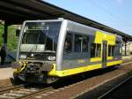 672 904-0 der DB Regio Tochter Burgenlandbahn kam bei strahlendem Sonnenschein am 30.04.2008 gerade aus Querfurt in Merseburg an.