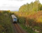 Burgenlandbahn 672 902  Rotkppchen Sekt  + 672 903  Stadt Nebra  als RB  25983 von Wangen (U) nach Naumburg (S) Ost, bei Burgscheidungen; 24.10.2010