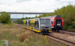 Nachdem 132 334 am 20.08.16 das Streckengleis freimachte, konnte auch 672 909 mit einem weiteren 672er das alte Bahnhofsbgebäude in Karsdorf passieren.