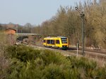 Der 1648 203 als OPB nach Regensburg am 02.04.2016 bei der Ausfahrt aus Reuth b. Erbendorf.