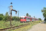 624 411-0 erreicht den Bahnhof Bucuresti Sud als R 10275 Titan Sud - Oltenita und passiert den ehemaligen Wasserkran.

Bukarest 02.08.2026