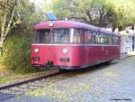 Schienenbus 795 465-4 in der abendlichen Herbstsonne am 12.11.08 im Freigelnde des Deutschen Technikmuseums in Berlin.