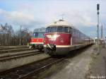 VT 08 520 steht im BW Braunschweig. Einer der Mittelwagen trgt noch die Beschriftung vom Film  Das Wunder von Bern .zweite Triebkopf befindet sich zum Zeitpunkt der Aufnahme im AW Bremen.