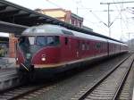 Der Sonderzug von Braunschweig Hbf.nach Rostock Hbf.kurz nach der Ankunft im Rostocker Hbf.Aufgenommen am 10.12.05