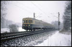  Bei starkem Schneetreiben ist hier der VT 624641 als N 8620 am 13.2.1991 um 15.07 Uhr am Ortsrand von Hasbergen nach Münster unterwegs.