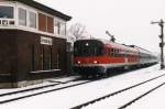 624 638-3/924 415-3/924 439-3/624 668-0 mit RB 12771 Gronau-Mnster auf Bahnhof Gronau am 27-12-2000. Bild und scan: Date Jan de Vries.