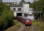 Vierteilige Schienenbusgarnitur der Vulkaneifel-Bahn als AKE-Sonderzug Köln - Binolen und zurück mit einem Schlenker über Solingen und Remscheid (Müngstener Brücke, KBS 458).