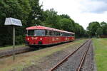 EVB 796 826-5 + 998 915-2 + 796 828-1 erreichen den Bahnhof Deinste auf der Fahrt als Moorexpress von Stade kommend nach Bremen. (26.05.2022)